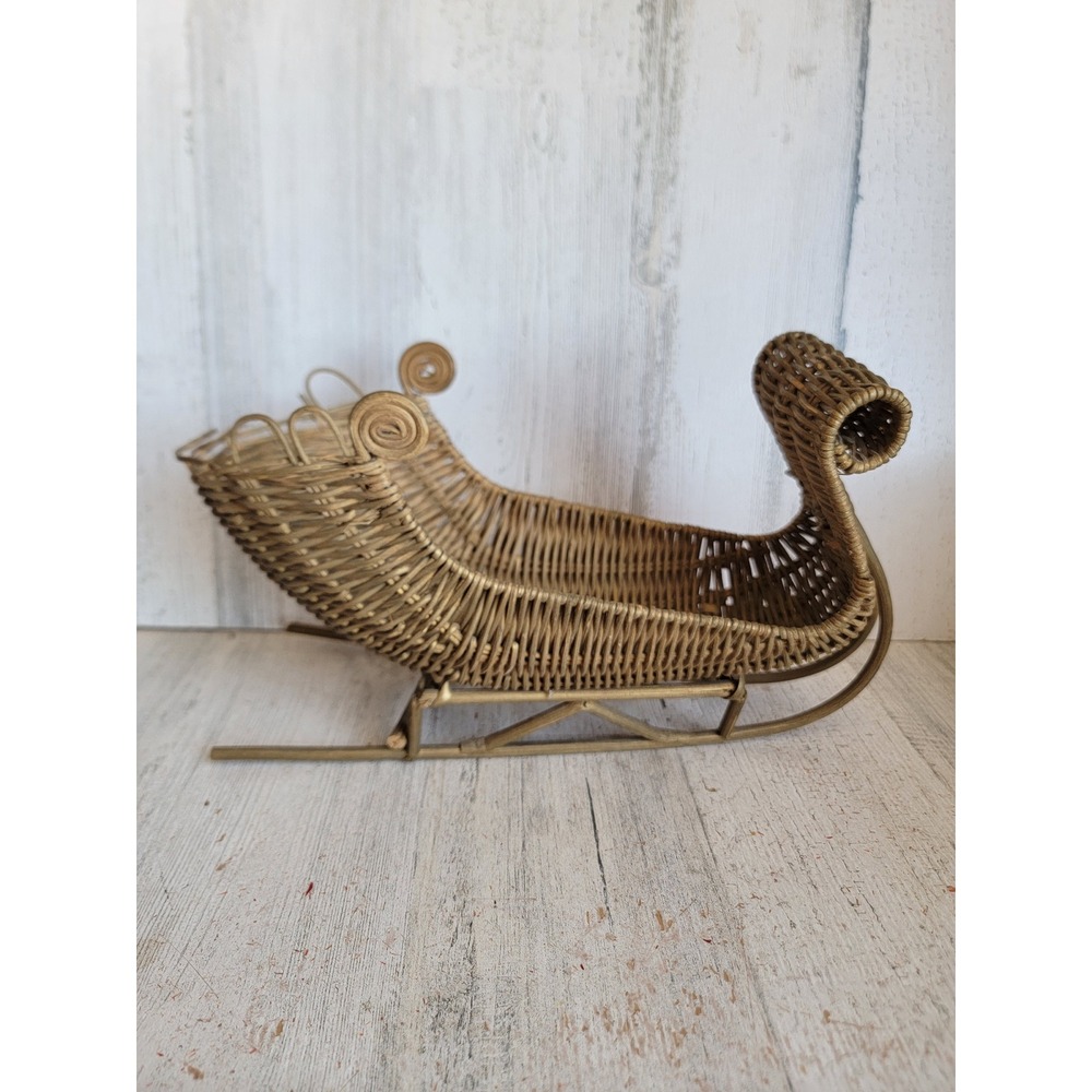 Sleigh AS IS vintage wicker basket Xmas centerpiece table top home decor